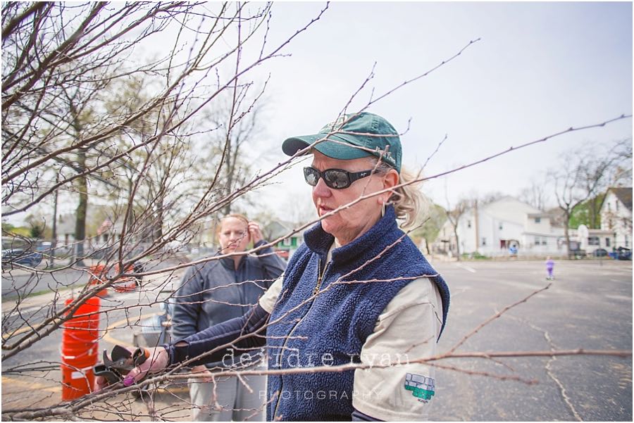 ClaraBartonElementarySchoolTreePlantingDeirdreRyanPhotographyFriendsofTheEcologicalSchoolyardatClaraBarton3