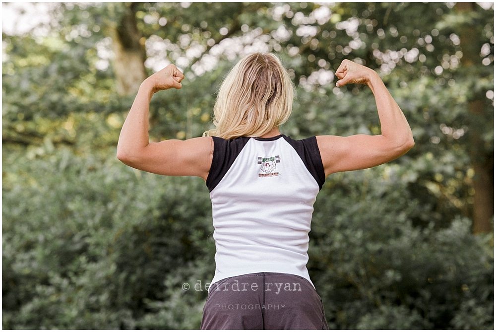 Lisa Traugott of ShesLosingIt.com and American Grit, models the t-shirt from her sponsor Egg Whites International.