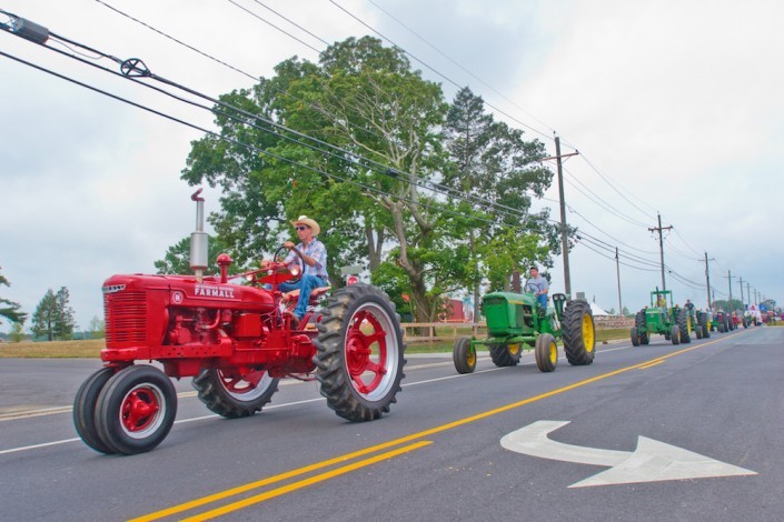 Tractor Parade by Deirdre Ryan Photography12